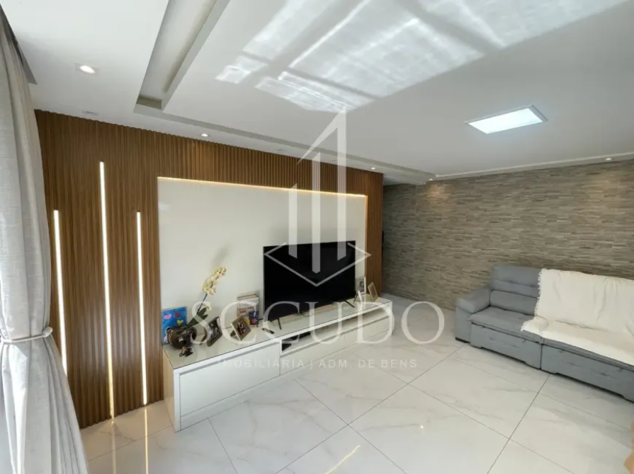 Sobrado com 4 Quartos e 5 banheiros