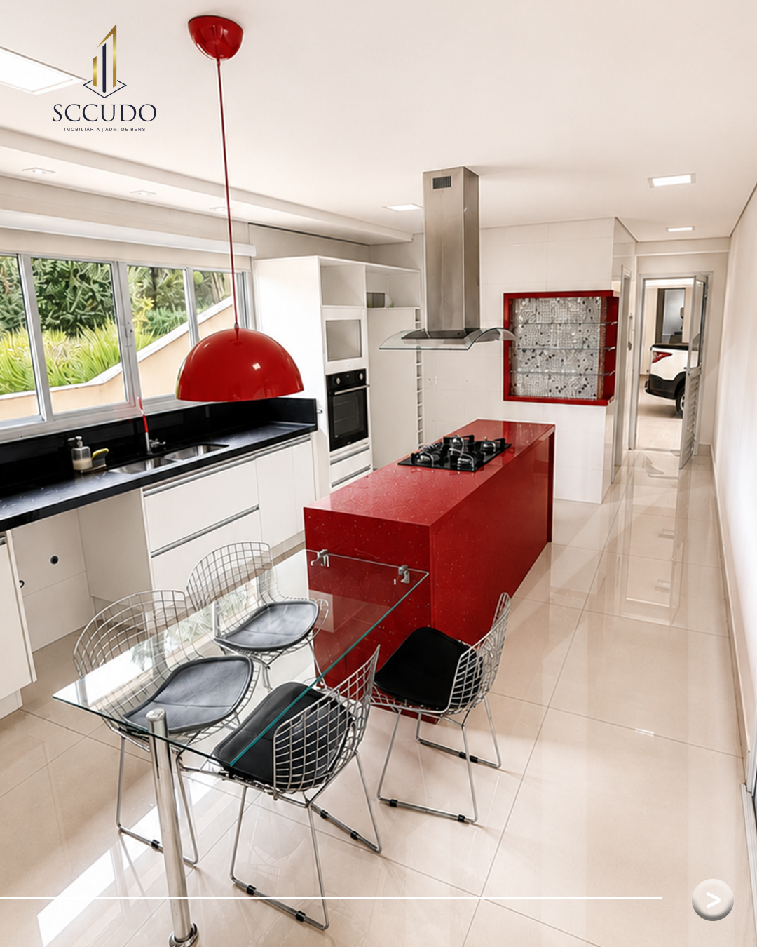 Casa de Condomínio à Venda no Arujazinho | 630 m² | 5 Quartos | Frente ao Lago