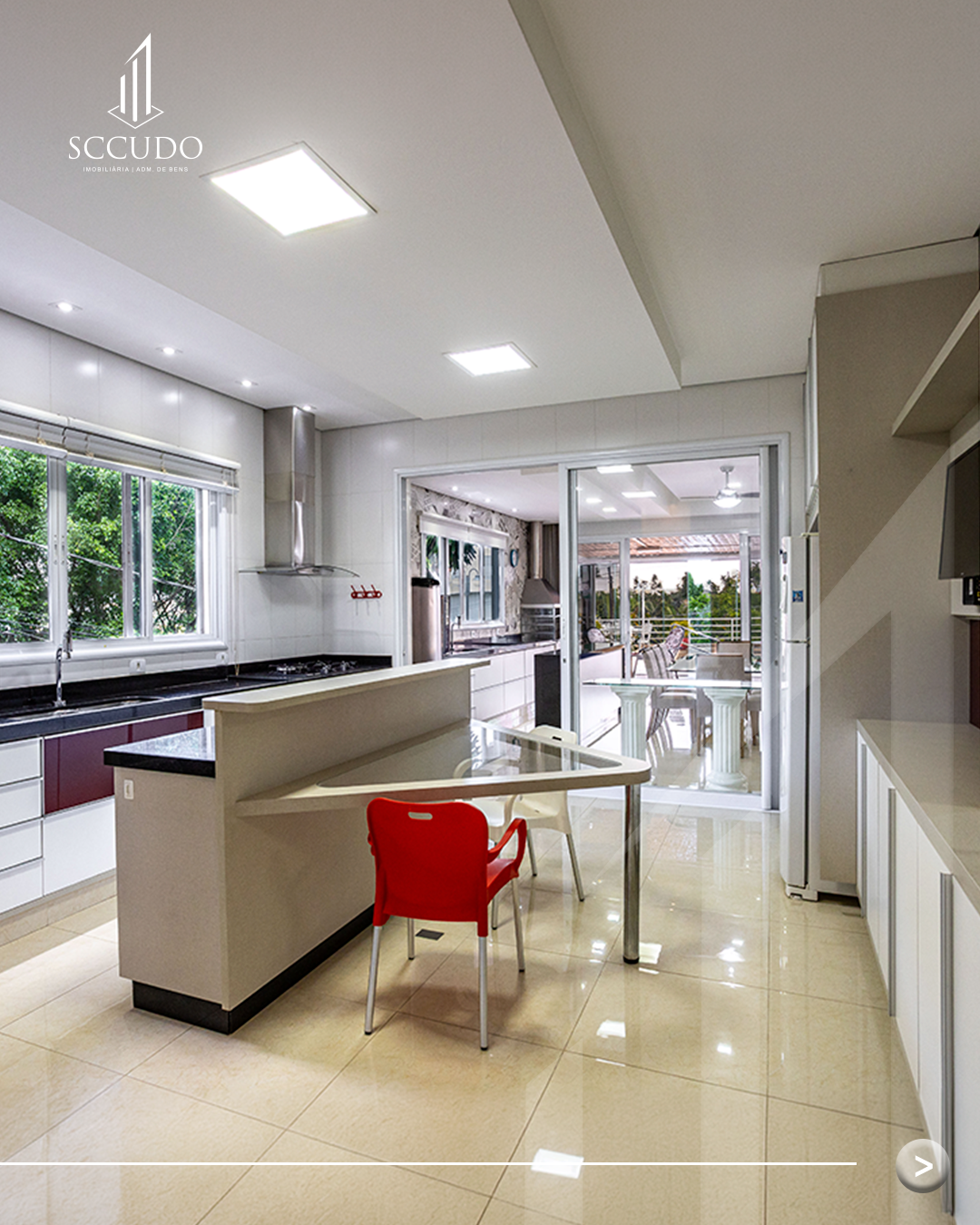 Casa Mobiliada com 3 Suítes à Venda no Condomínio Marambaia – 447 m² – Vinhedo/SP